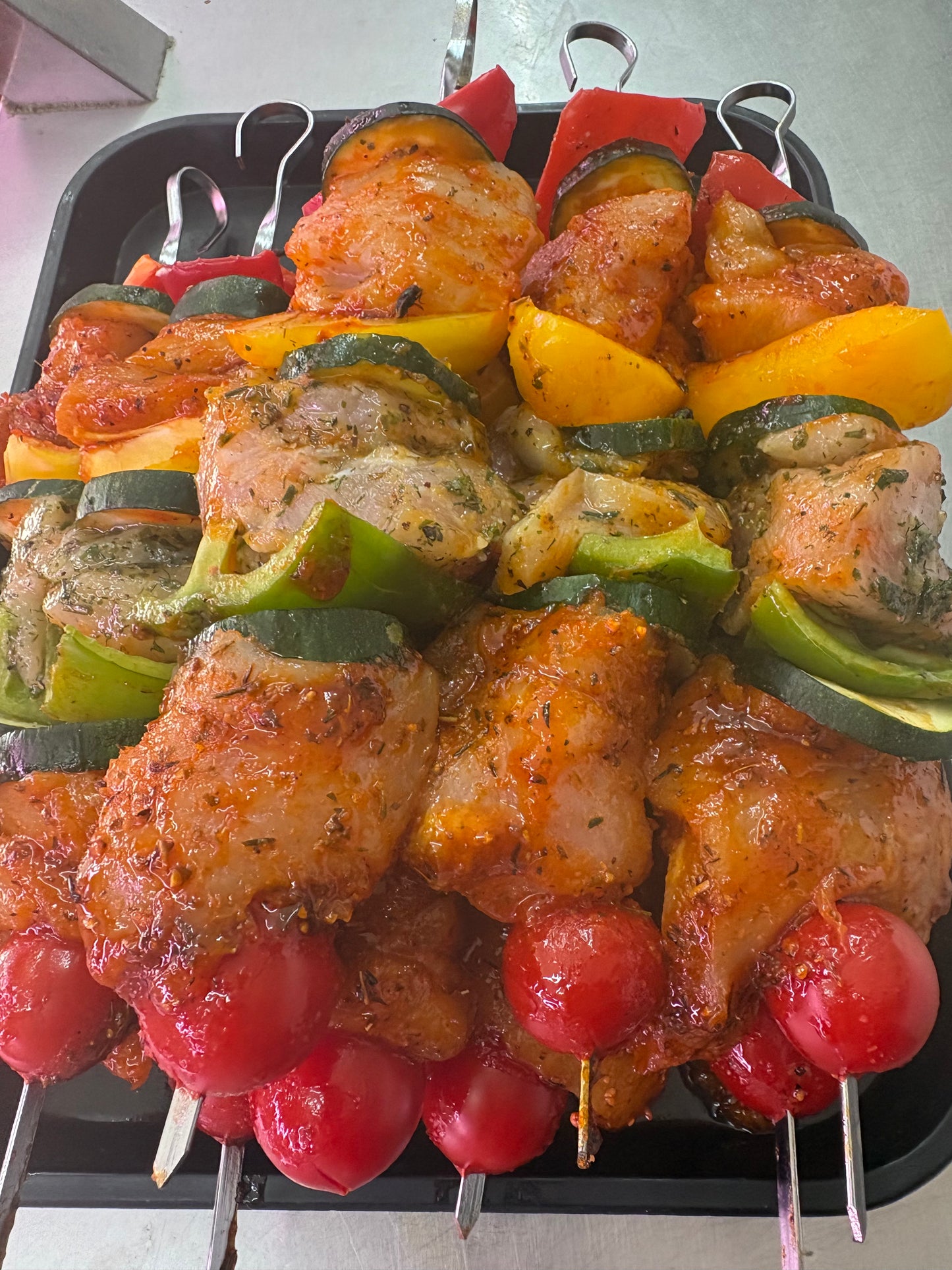 Large mixed chicken kebabs